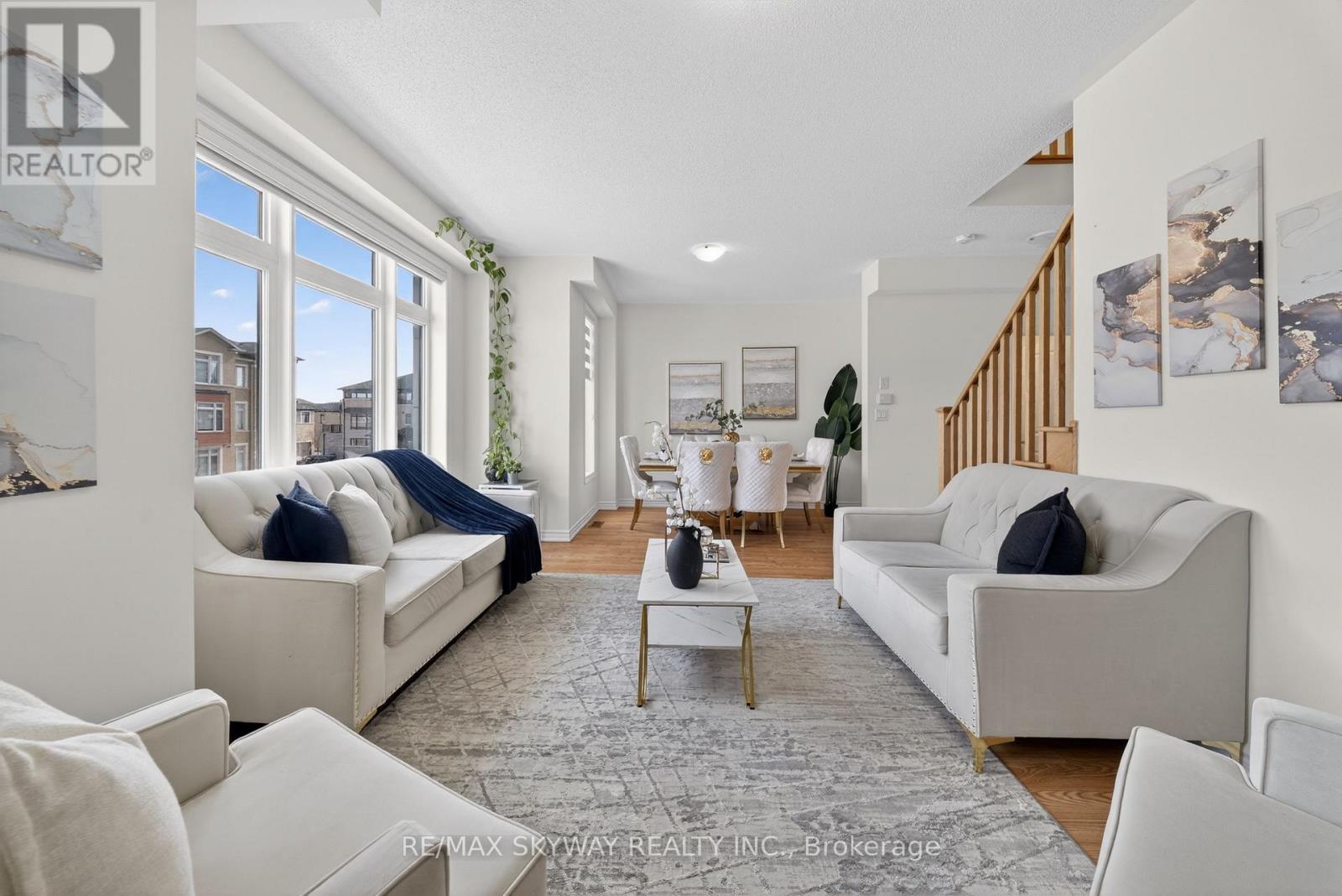 20 RAVENBURY STREET N - 20