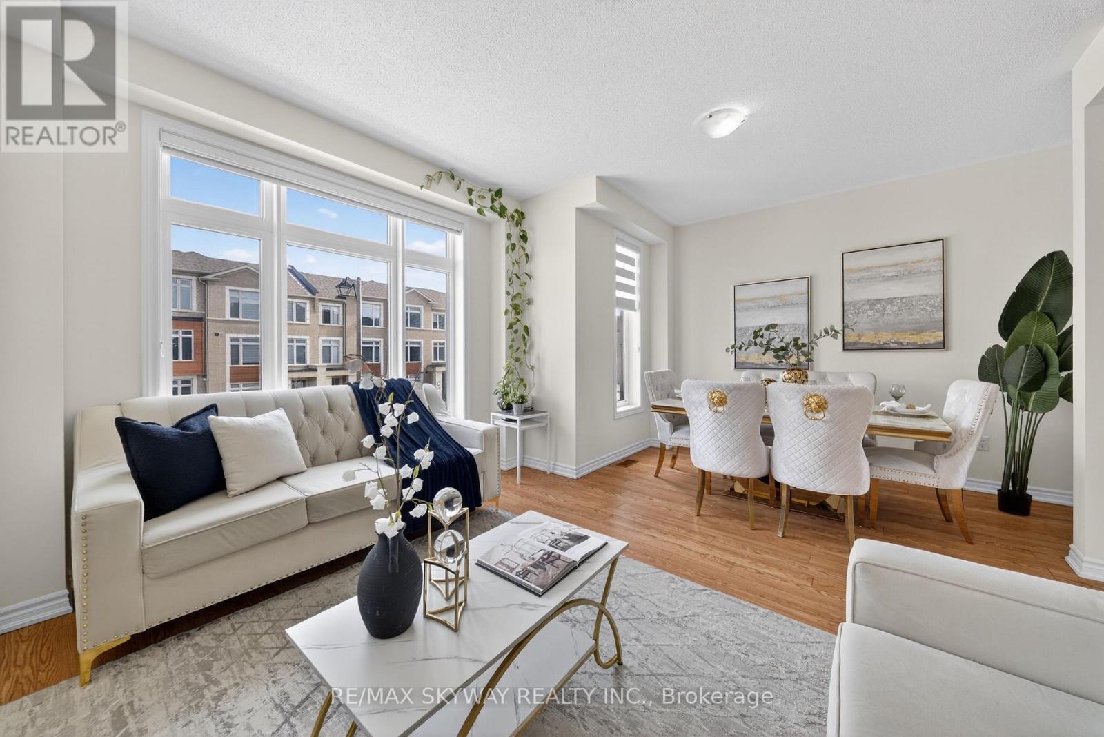 20 RAVENBURY STREET N - 21