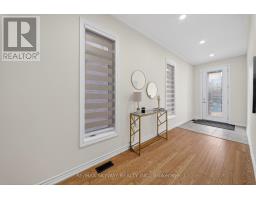Kitchen - 20 Ravenbury Street N, Brampton, ON L6P4P5 Photo 7