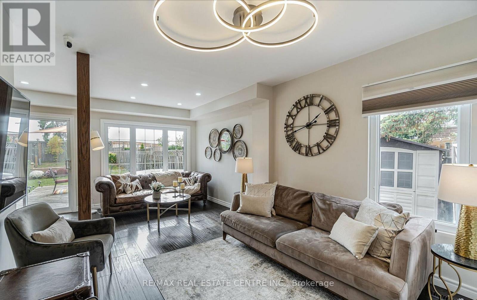 2046 GLENADA CRESCENT - 12