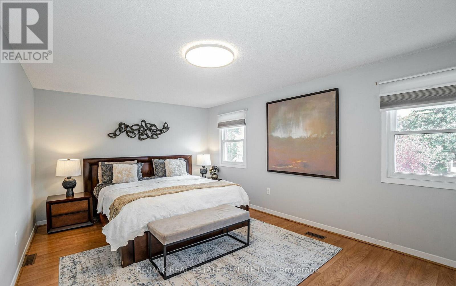 2046 GLENADA CRESCENT - 19