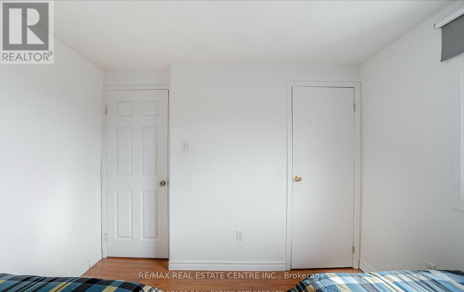 2046 GLENADA CRESCENT - 27