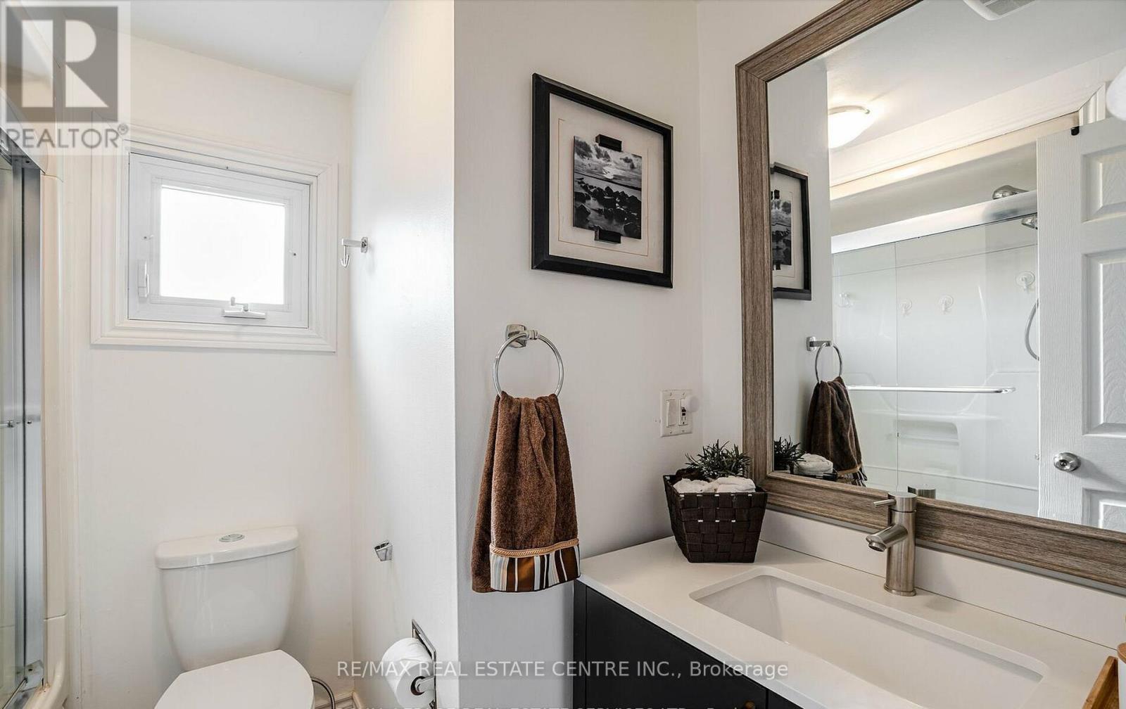 2046 GLENADA CRESCENT - 28