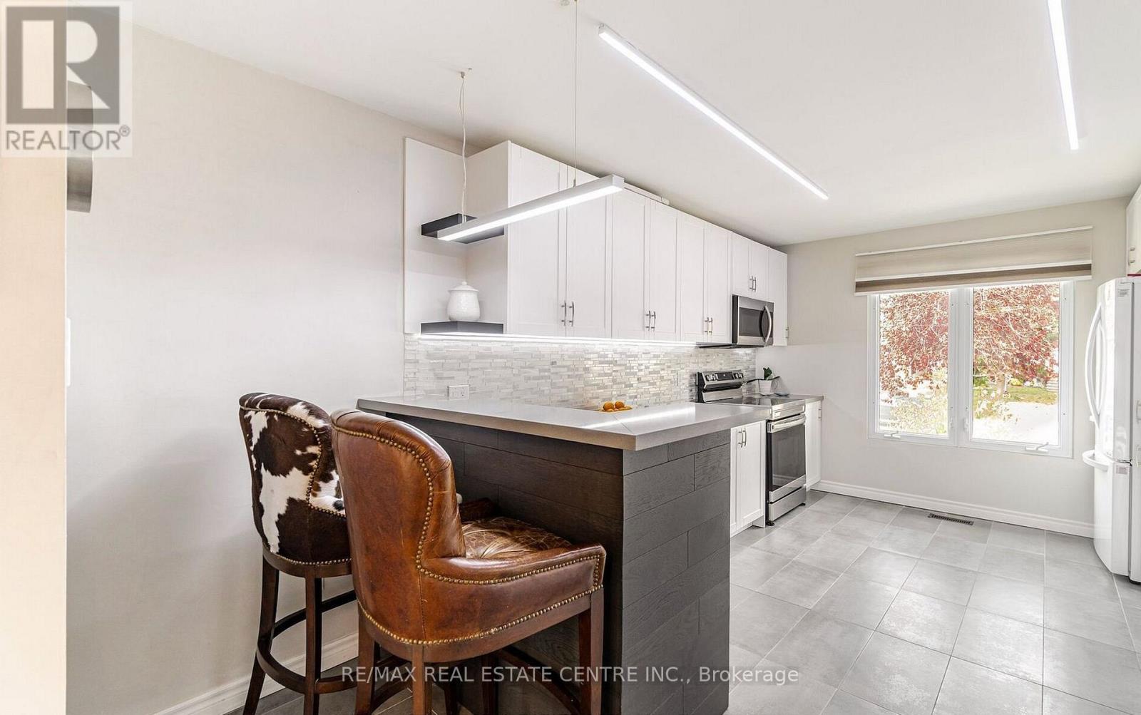 2046 GLENADA CRESCENT - 7