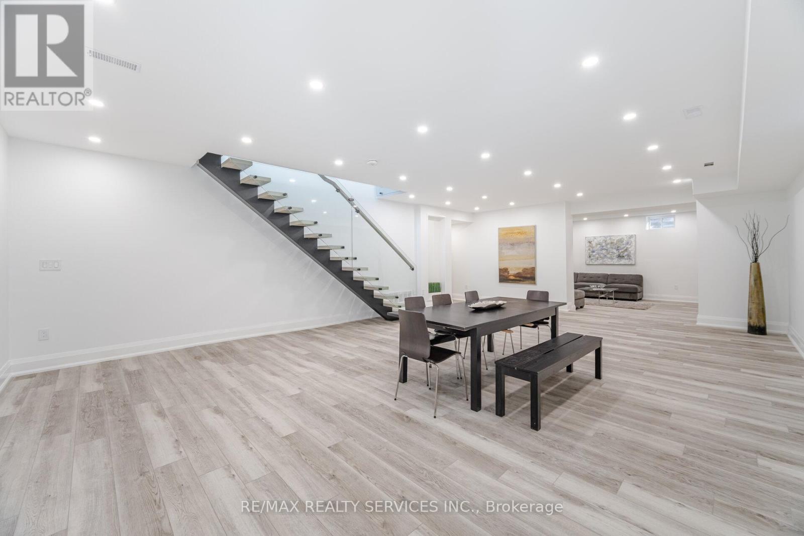 3 BONNYVIEW DRIVE - 46