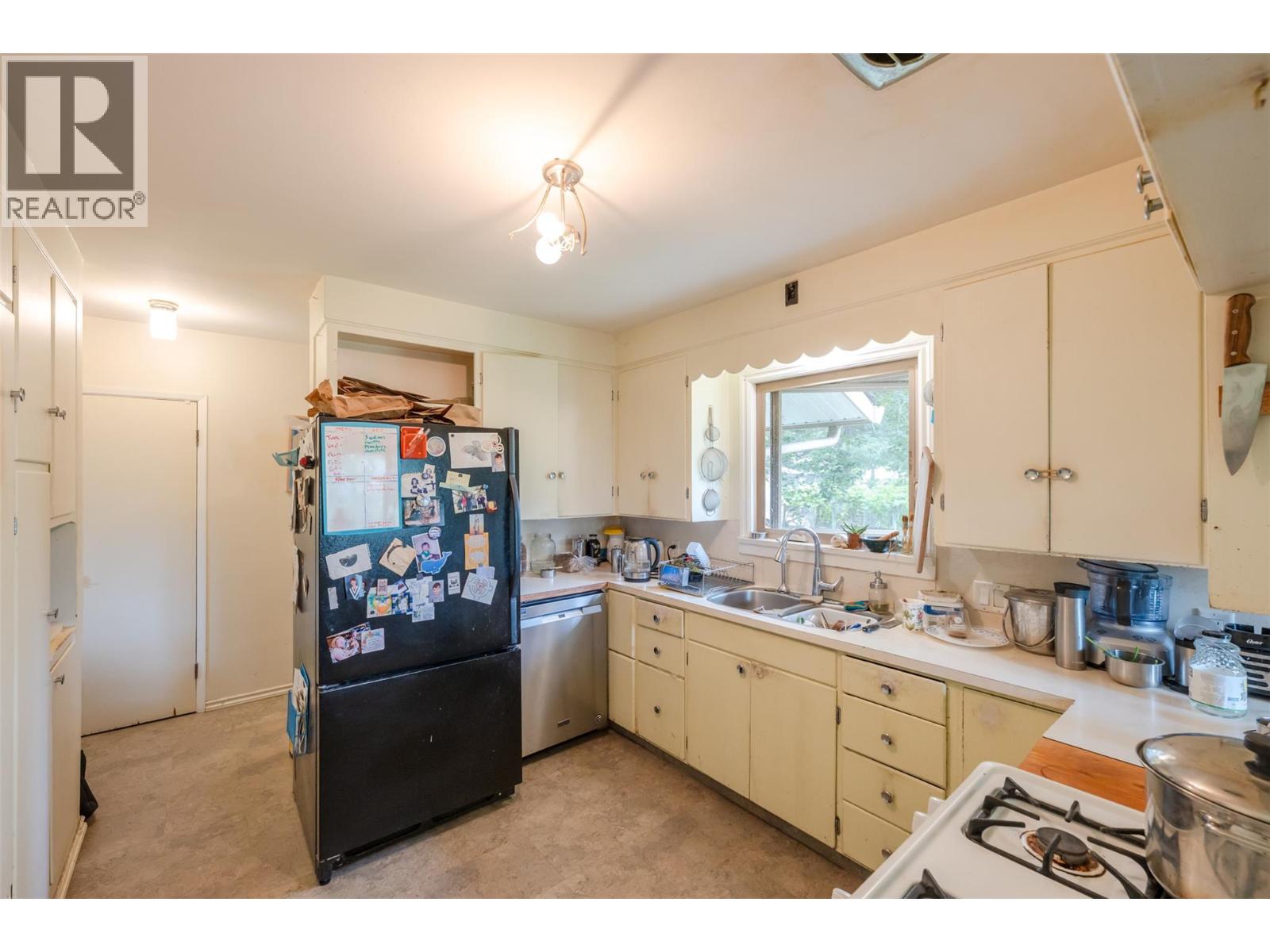 950 Hull Street, Penticton