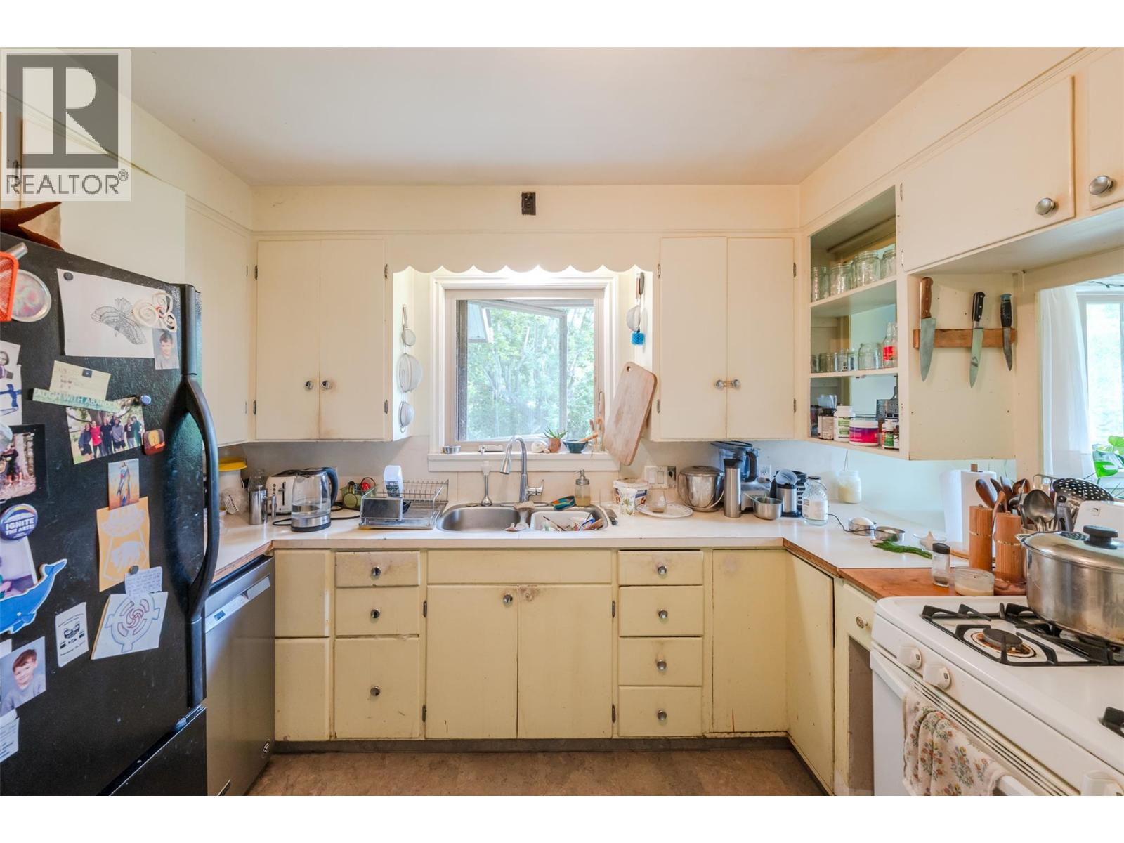 950 Hull Street, Penticton