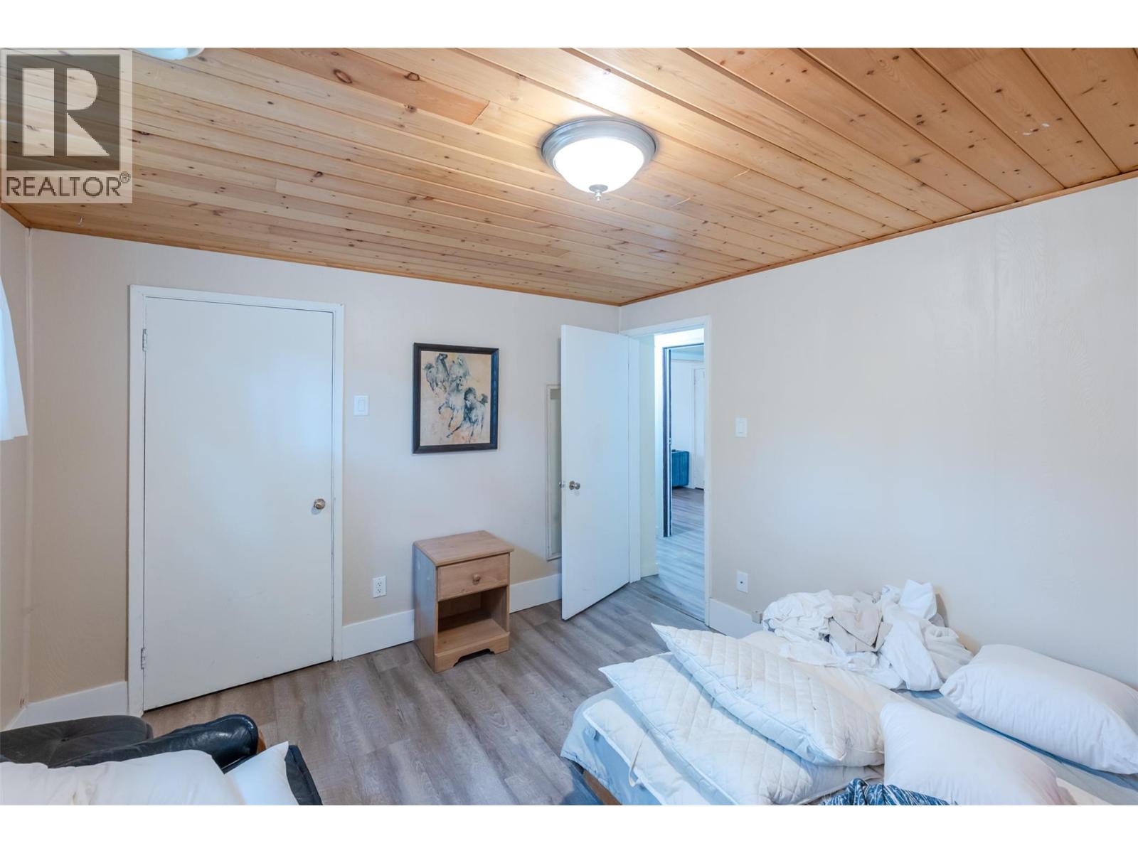 950 Hull Street, Penticton