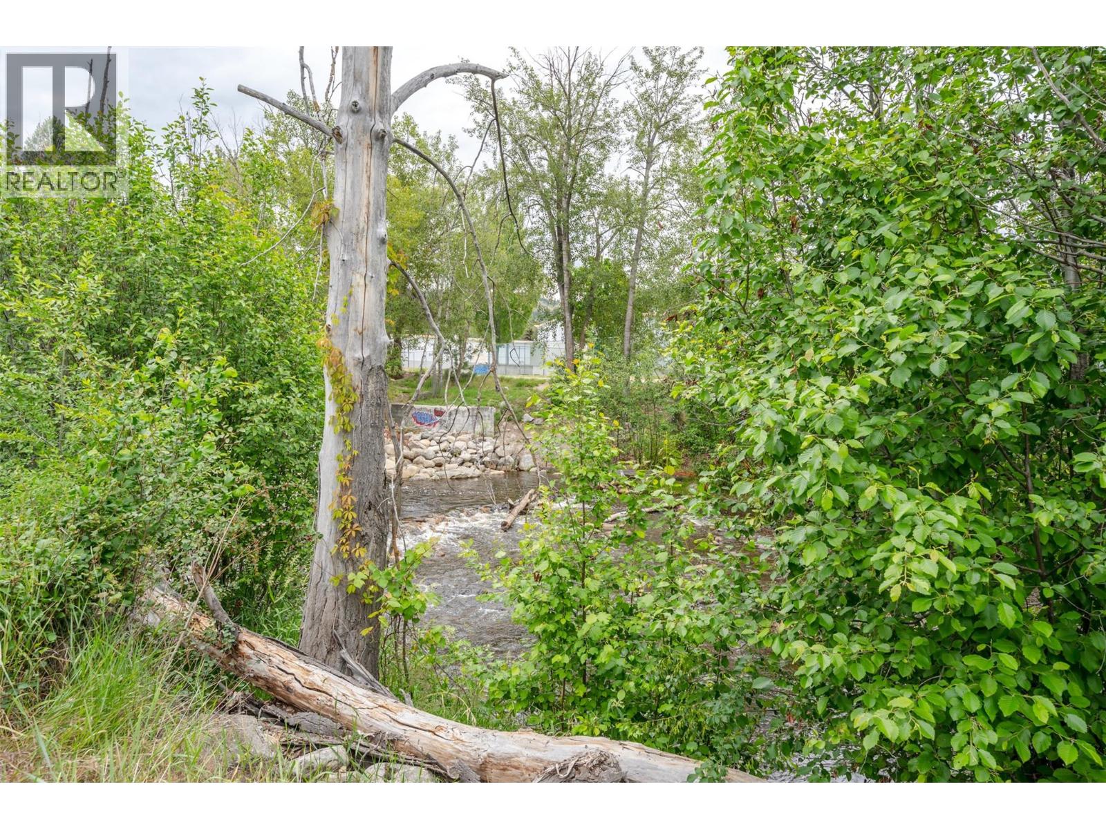 950 Hull Street, Penticton