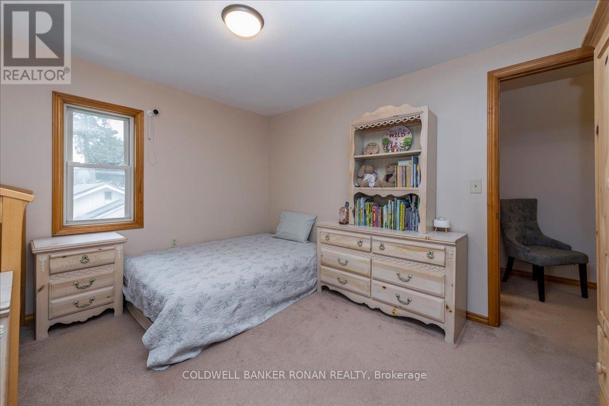 116 MAIN STREET W - 20