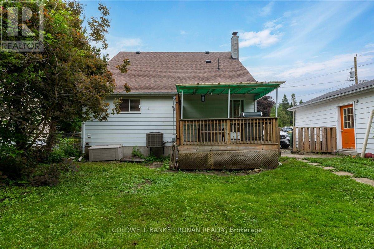 116 MAIN STREET W - 24