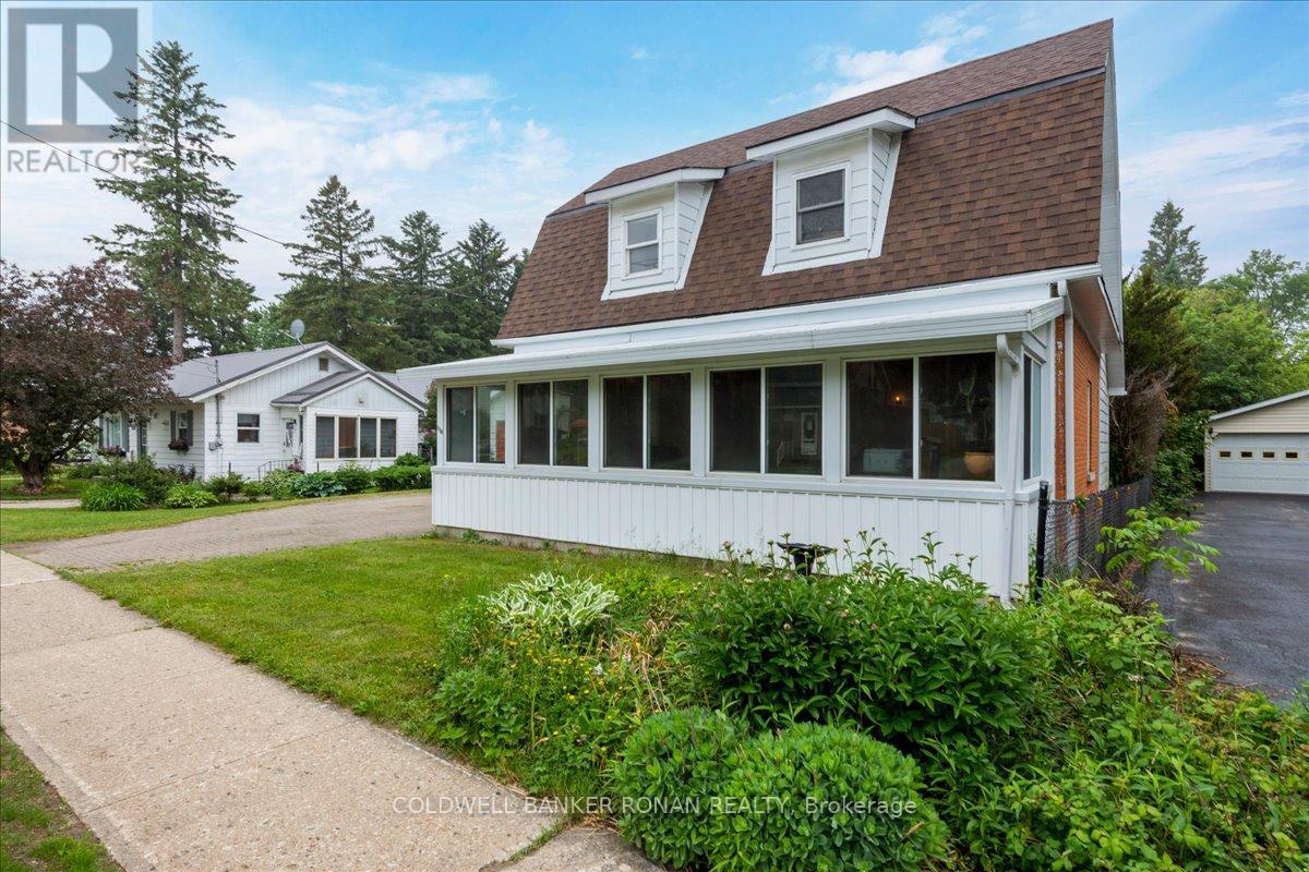 116 MAIN STREET W - 27