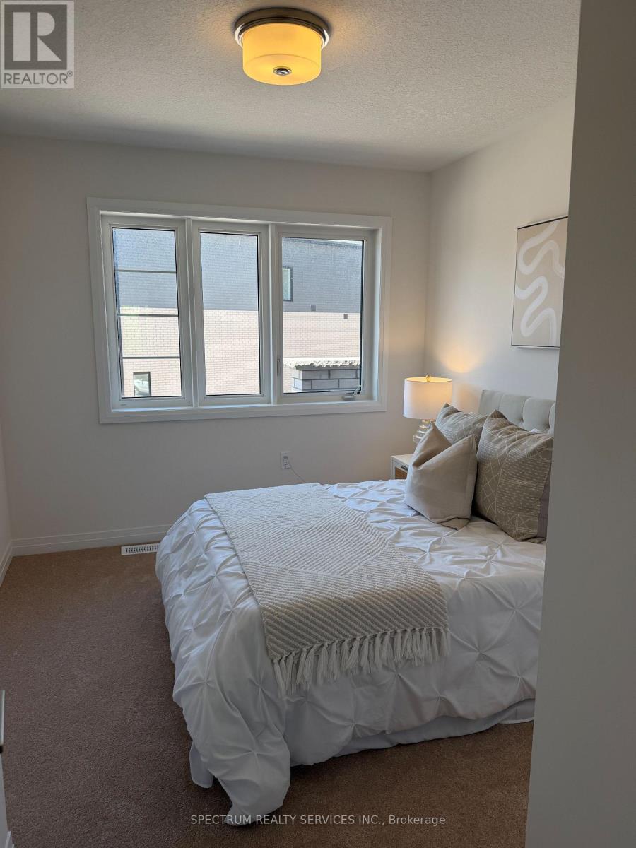 #27 660 COLBORNE STREET W - 13