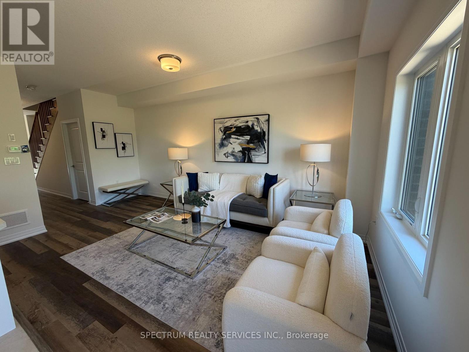 #27 660 COLBORNE STREET W - 7