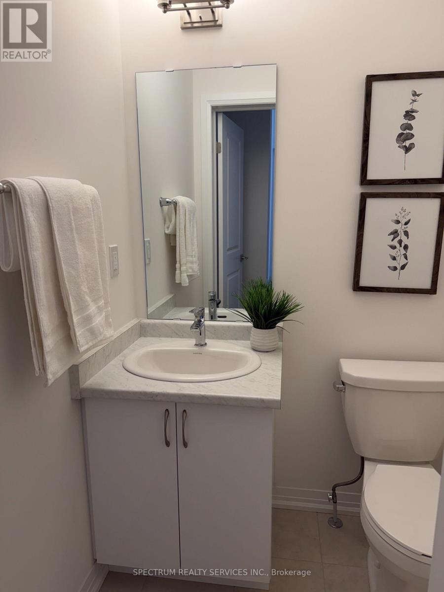 #27 660 COLBORNE STREET W - 9