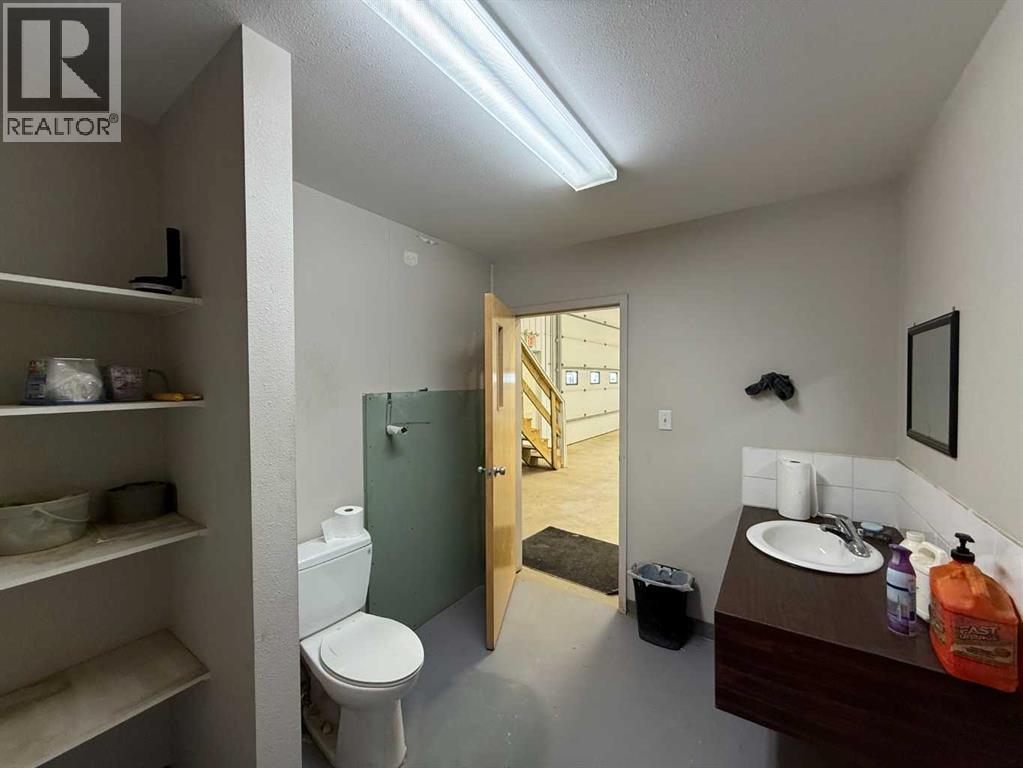 5703 49 Street — photo 8