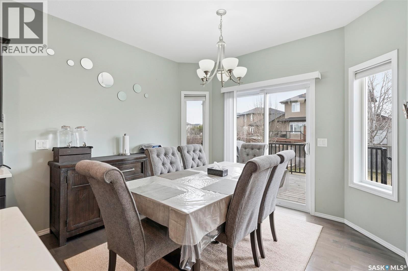 519 Rempel MANOR - 11