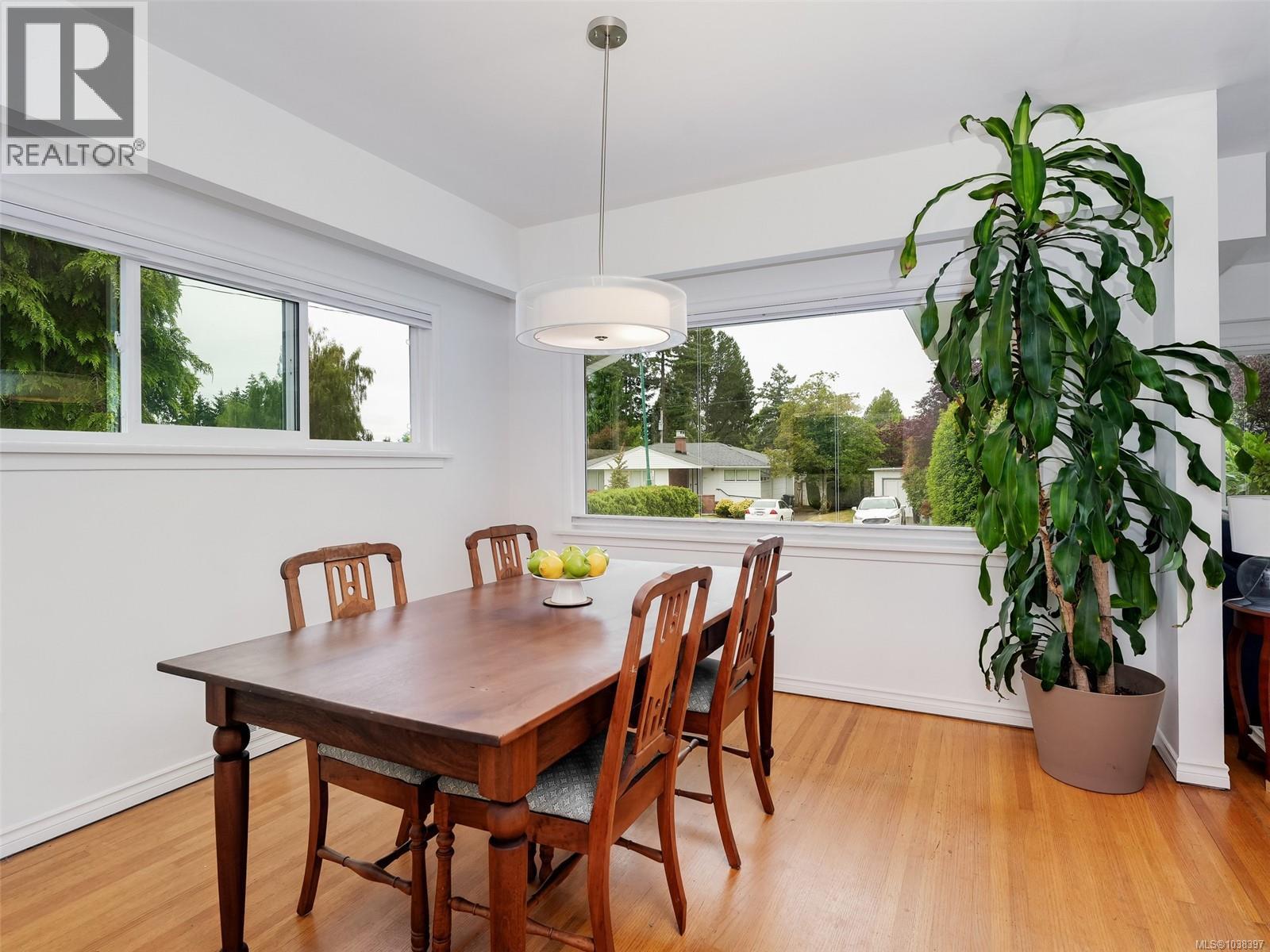  2979 Westdowne Road, Oak Bay