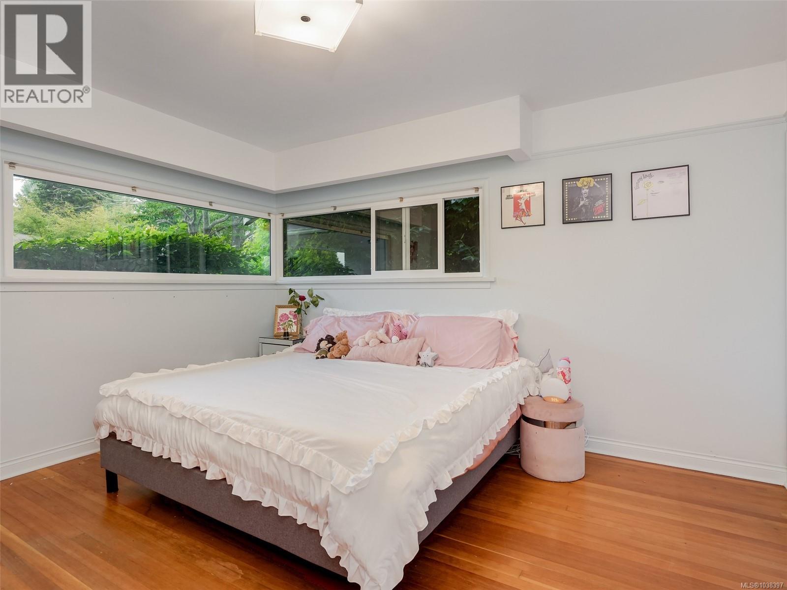  2979 Westdowne Road, Oak Bay