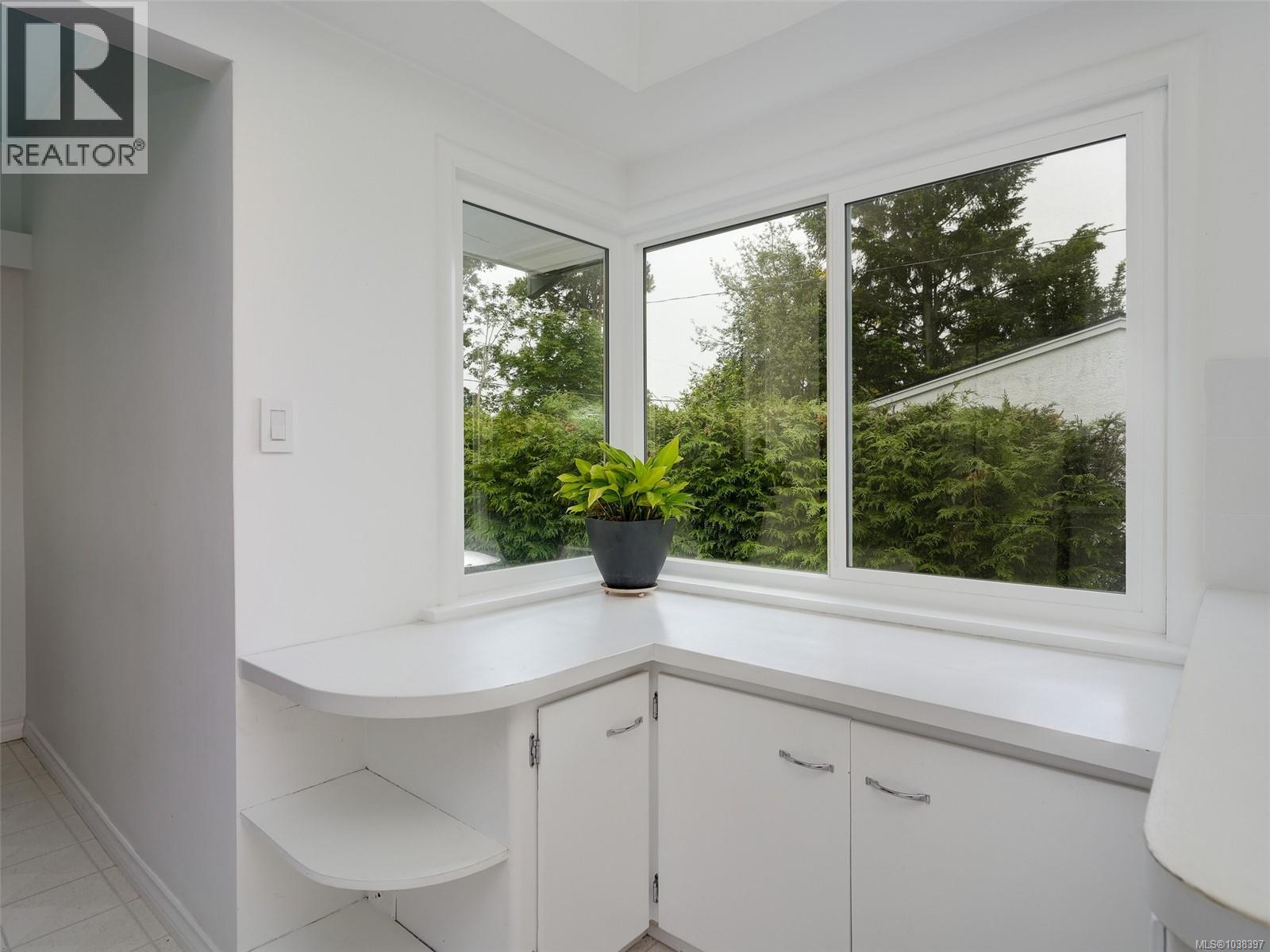 2979 Westdowne Rd - 19