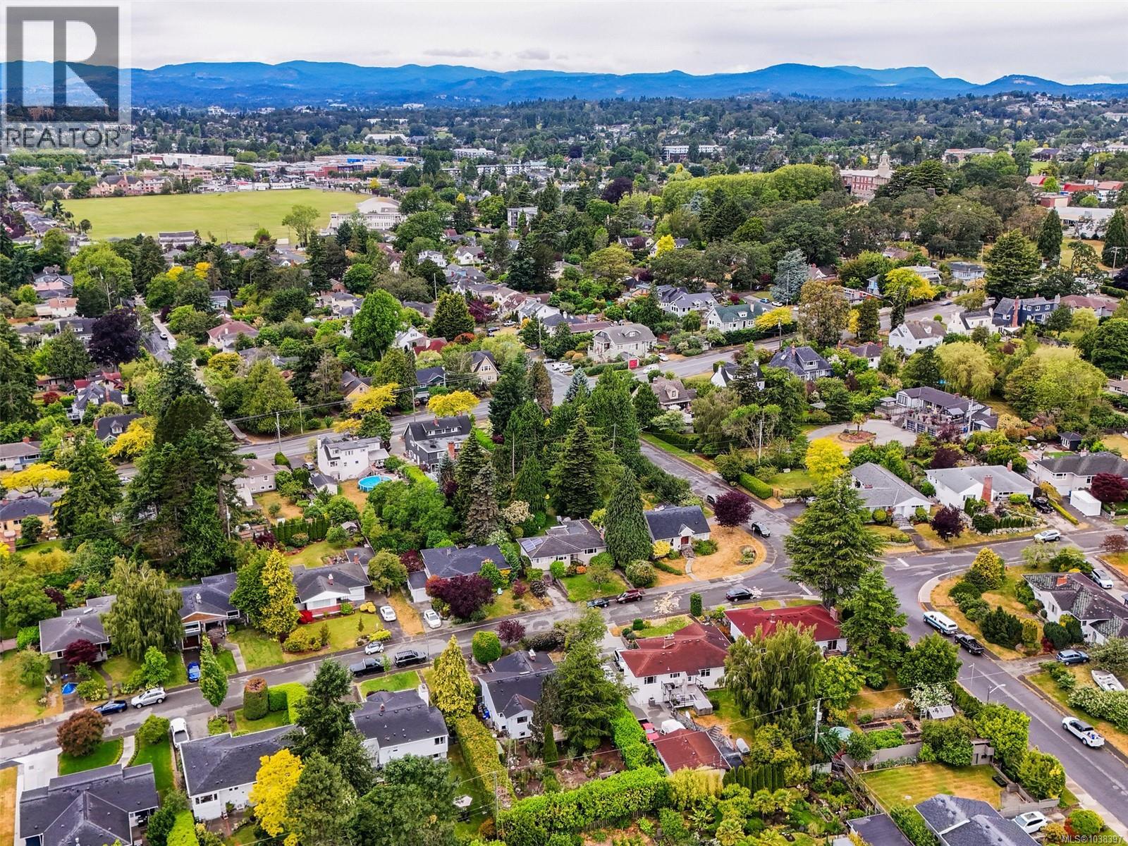  2979 Westdowne Road, Oak Bay