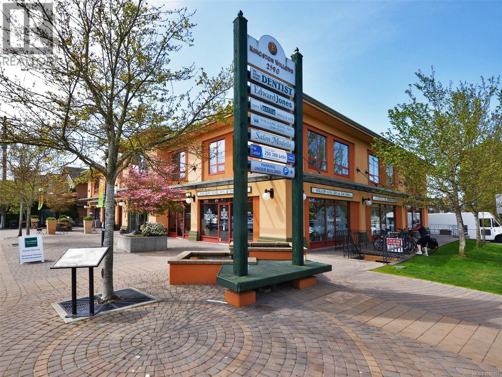 2979 Westdowne Rd - 50