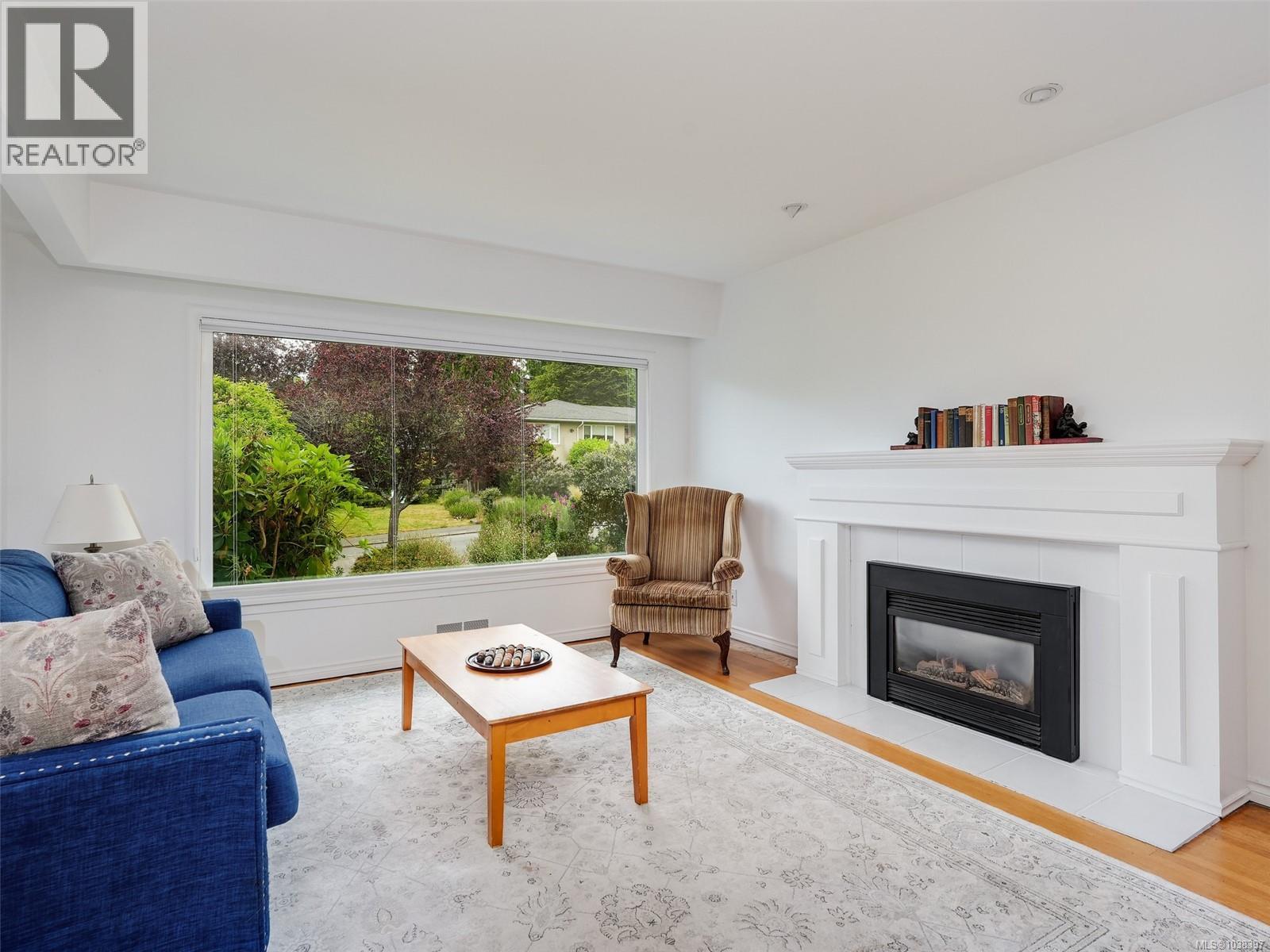  2979 Westdowne Road, Oak Bay