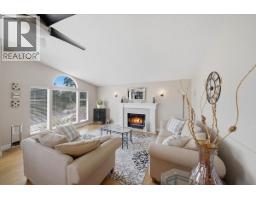 2893 Delahaye Drive, Coquitlam, BC V3B7A4 Photo 8