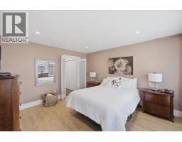 2893 Delahaye Drive, Coquitlam, BC V3B7A4 Photo 18