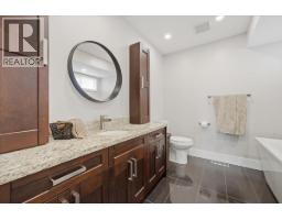2893 Delahaye Drive, Coquitlam, BC V3B7A4 Photo 21