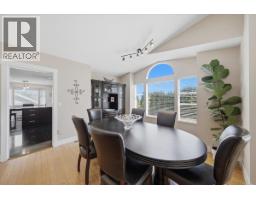 2893 Delahaye Drive, Coquitlam, BC V3B7A4 Photo 10