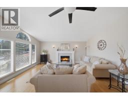2893 Delahaye Drive, Coquitlam, BC V3B7A4 Photo 9