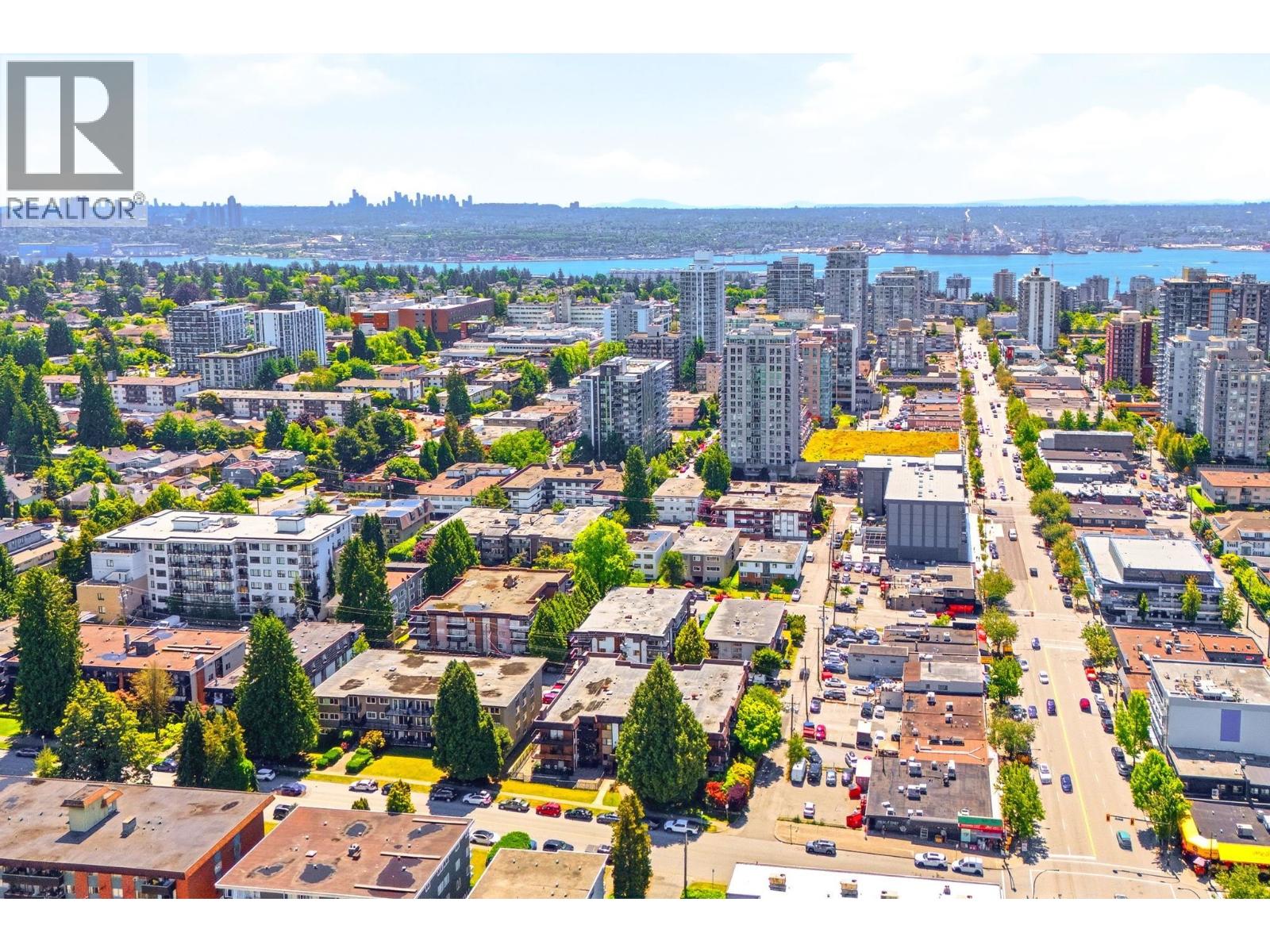 101 123 E 19TH STREET, North Vancouver