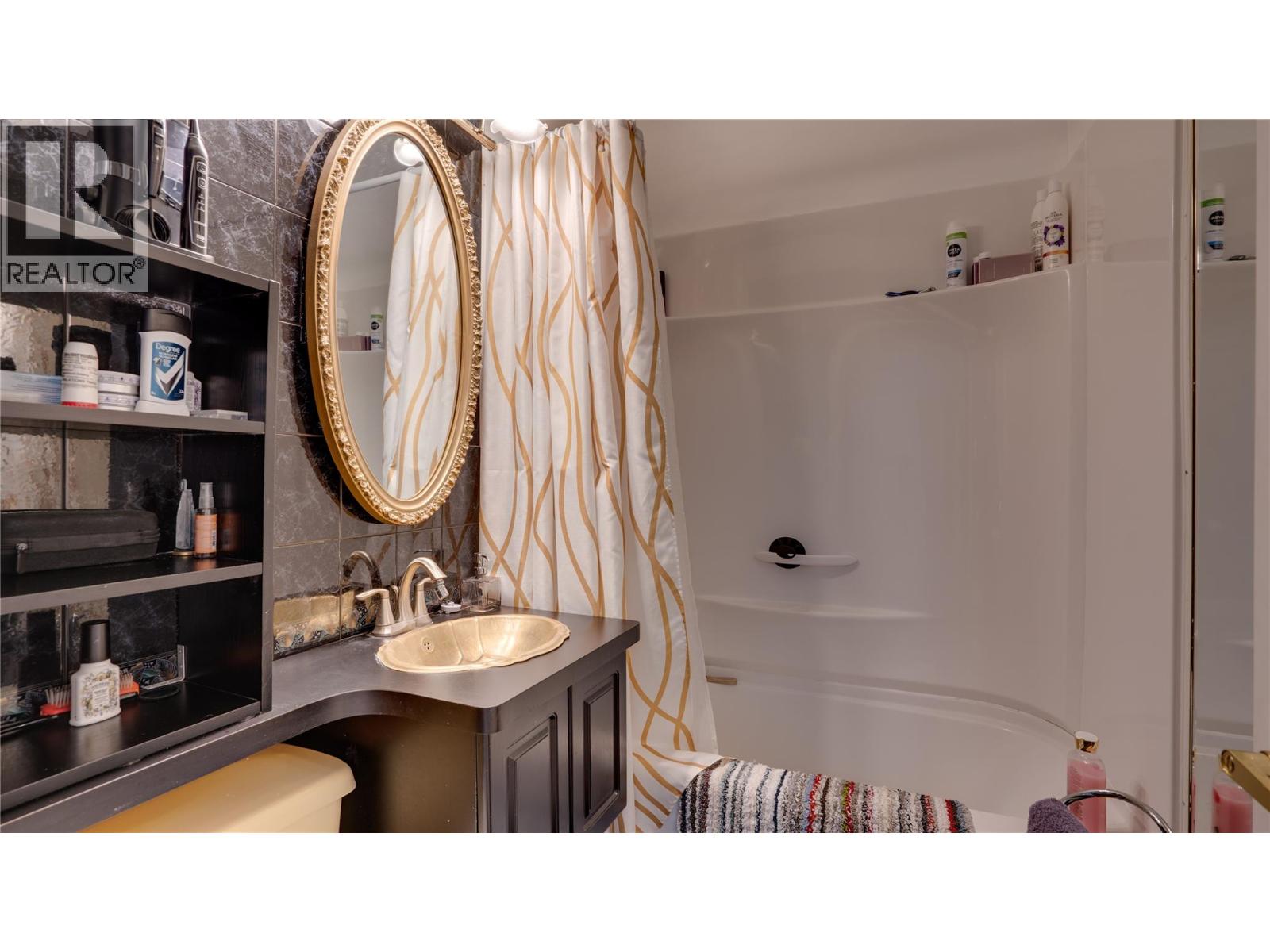 12300 Kalamalka Road - 46