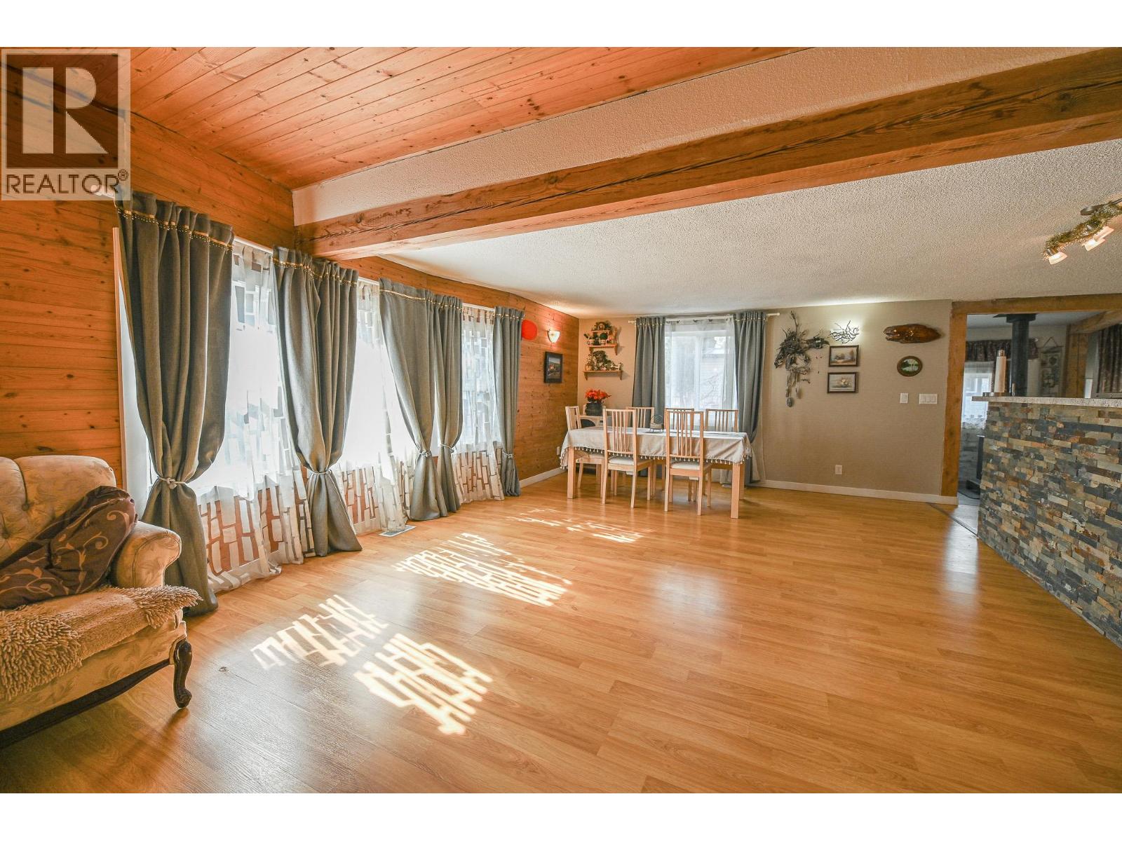 4981 Spruce Avenue - 8