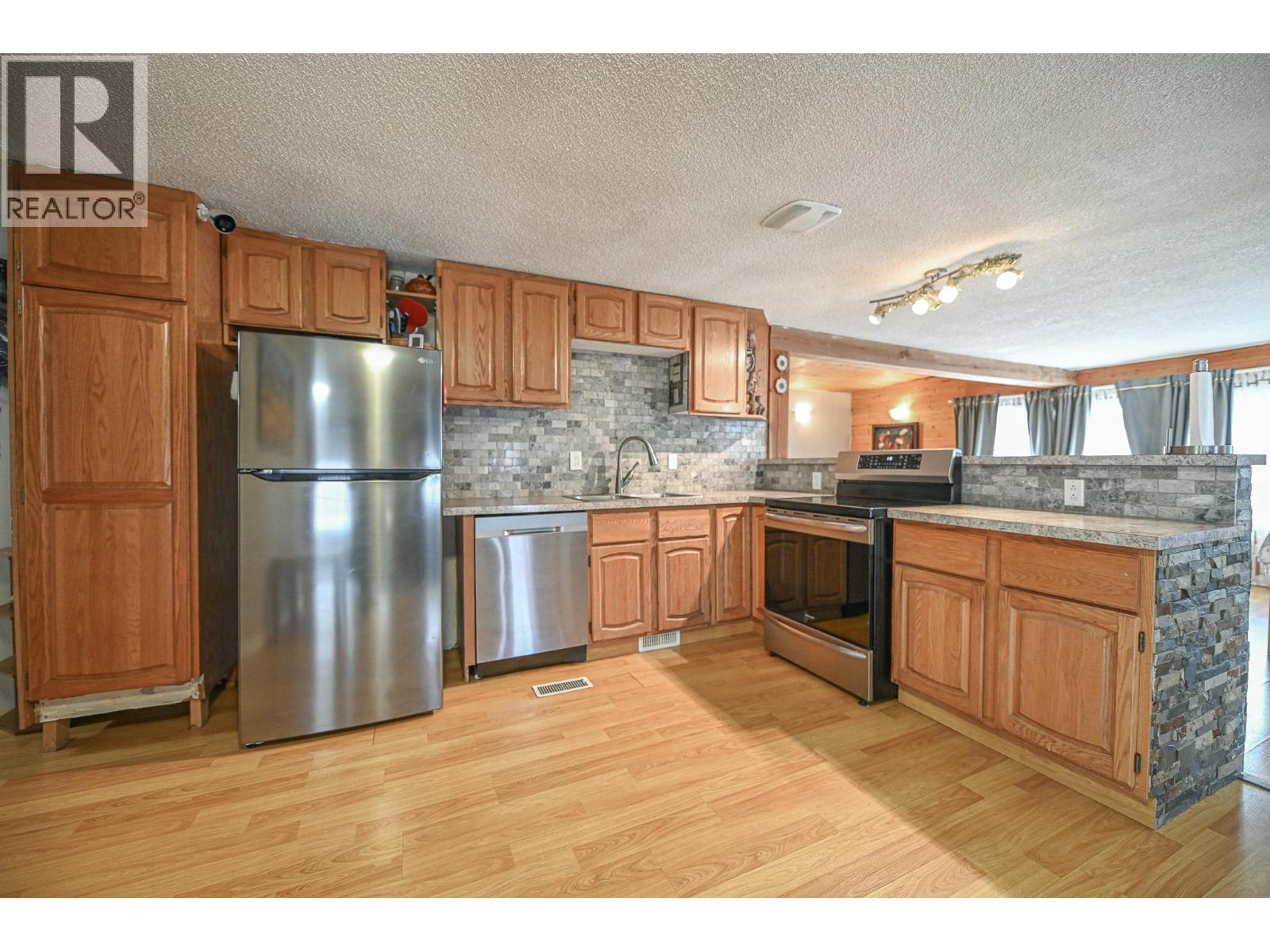 4981 Spruce Avenue - 23