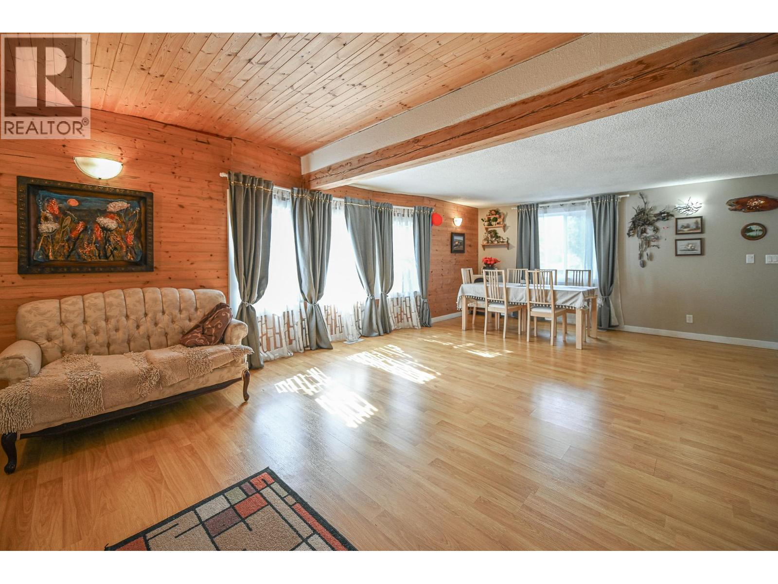 4981 Spruce Avenue - 10