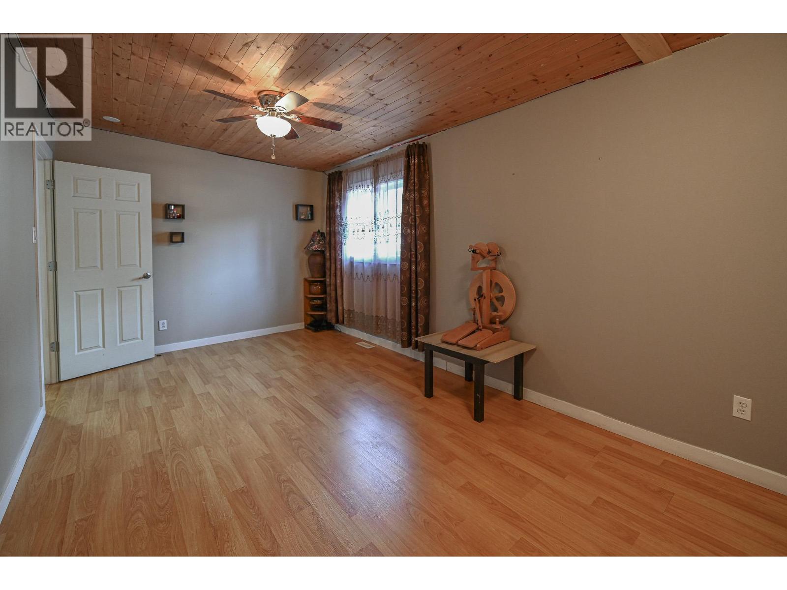 4981 Spruce Avenue - 40