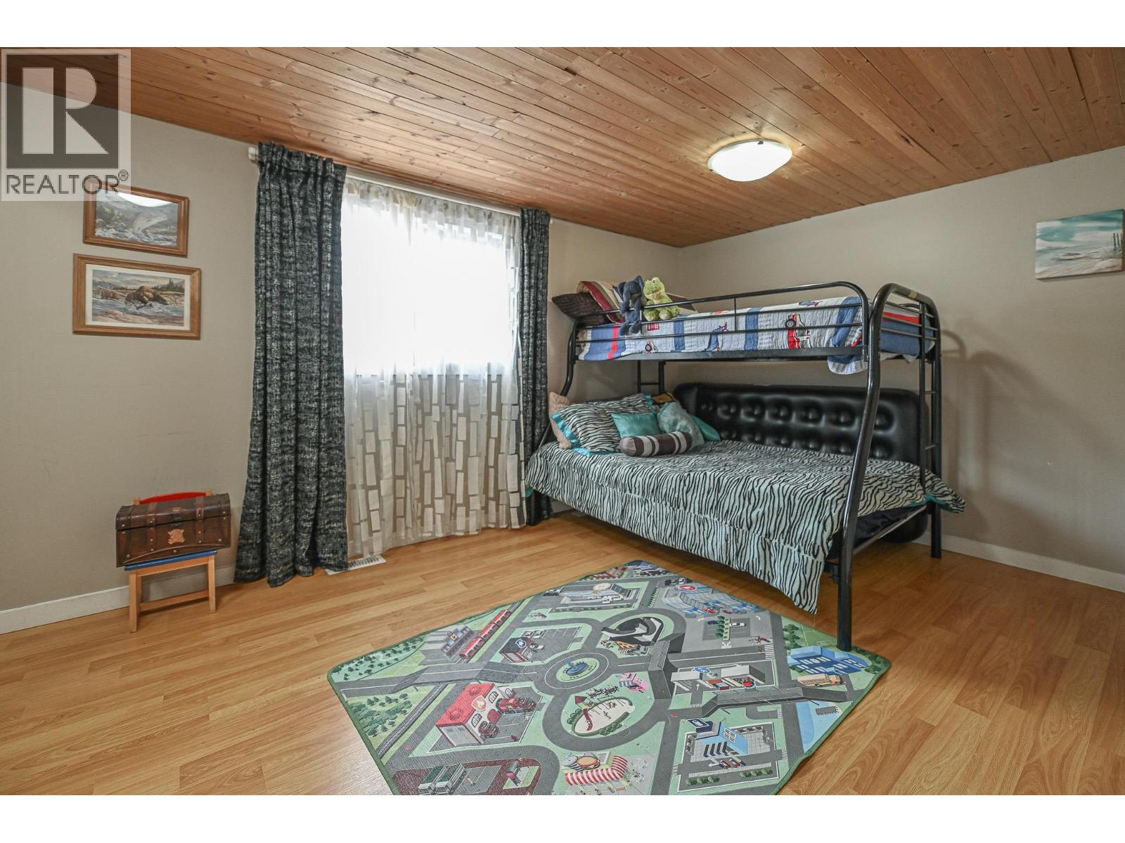 4981 Spruce Avenue - 34