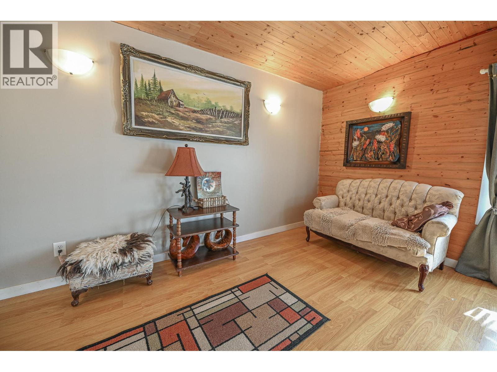 4981 Spruce Avenue - 13