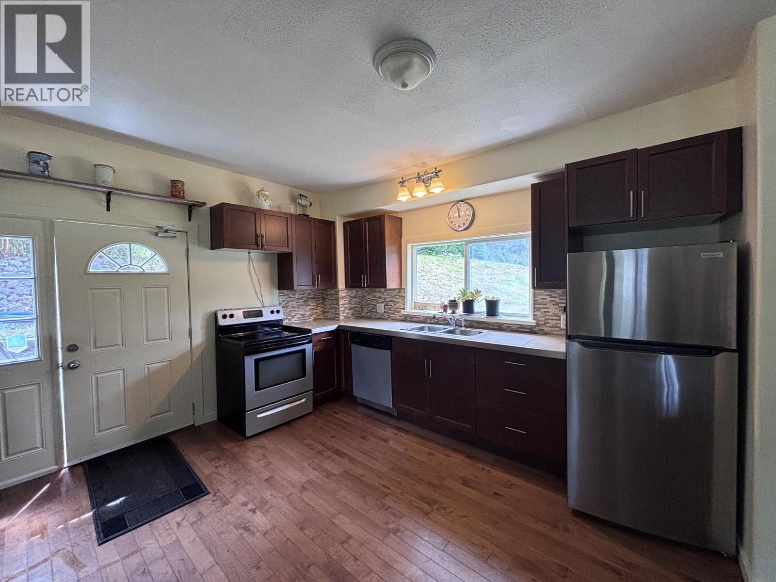456 Long Lake Avenue, Greenwood