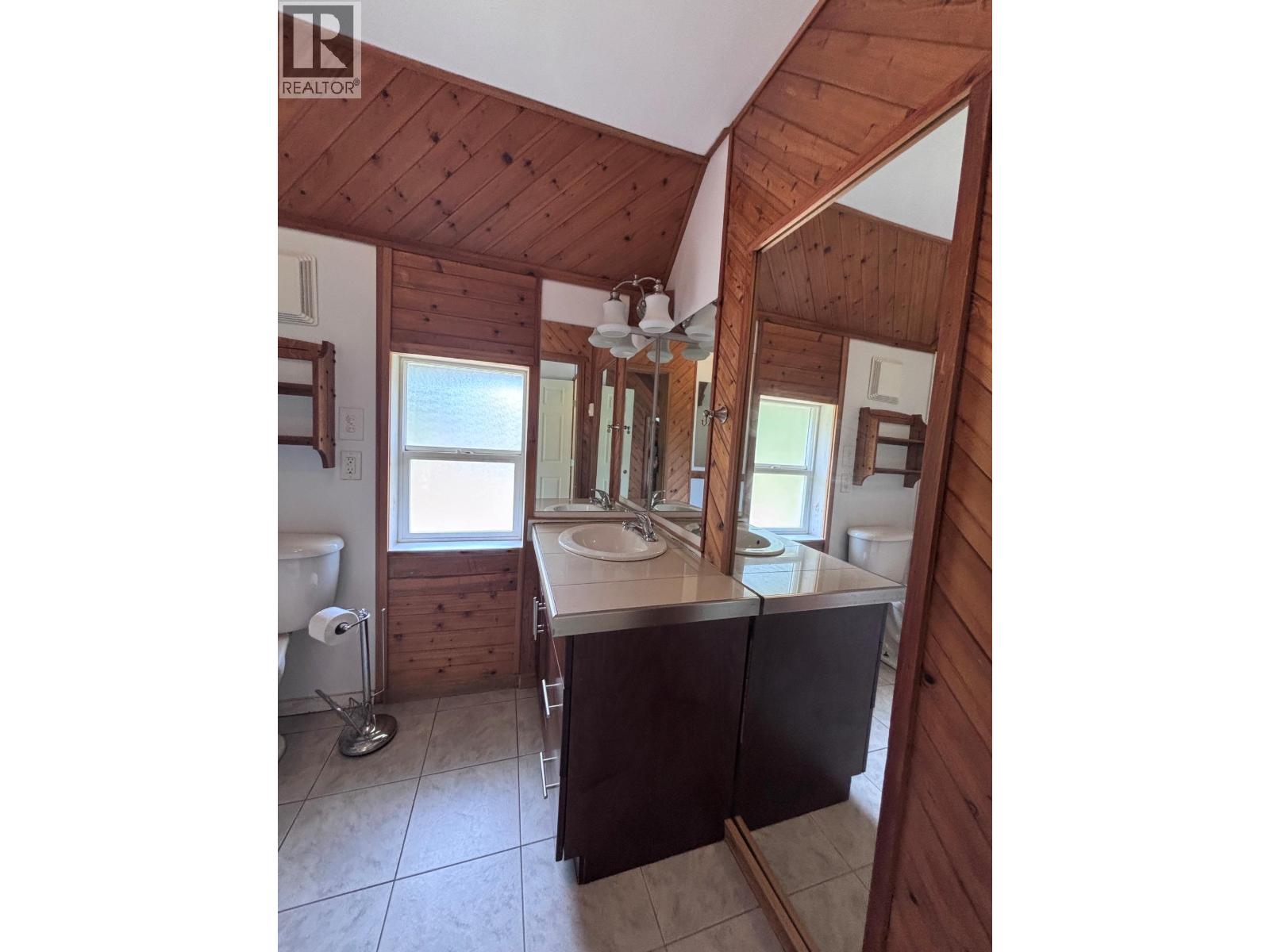 456 Long Lake Avenue, Greenwood