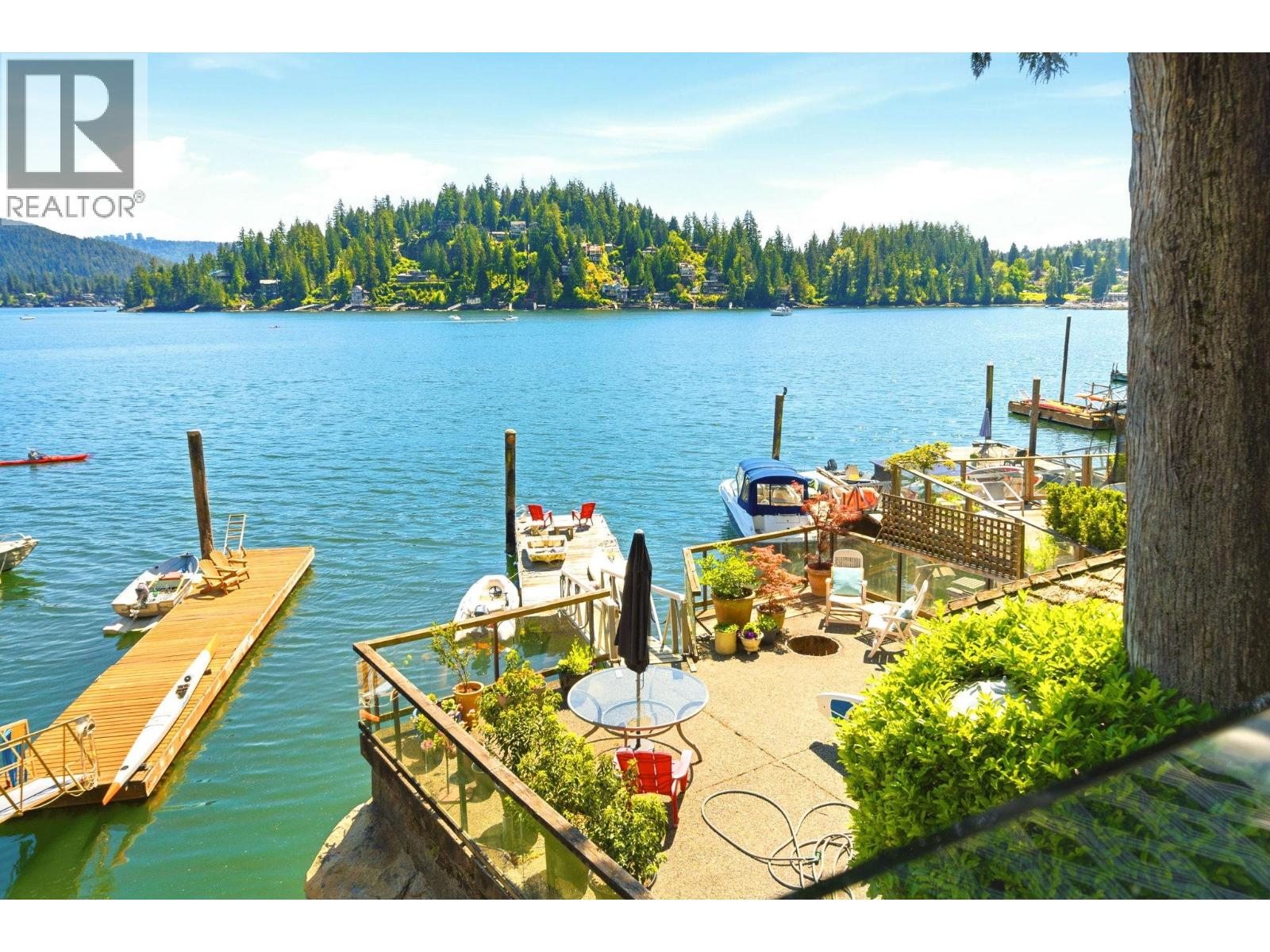 2848 PANORAMA DRIVE, North Vancouver