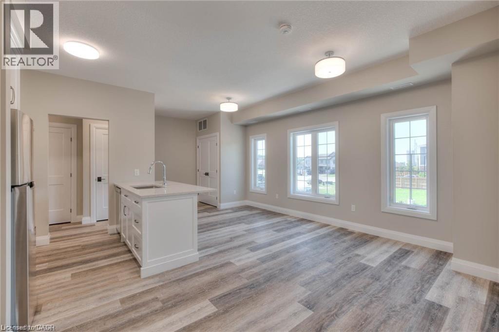 #10 33 MURRAY Court - 14
