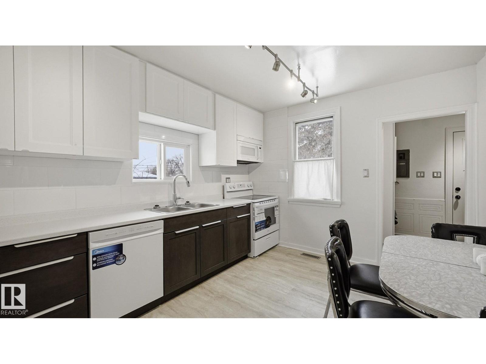 12338 91 ST NW - 7