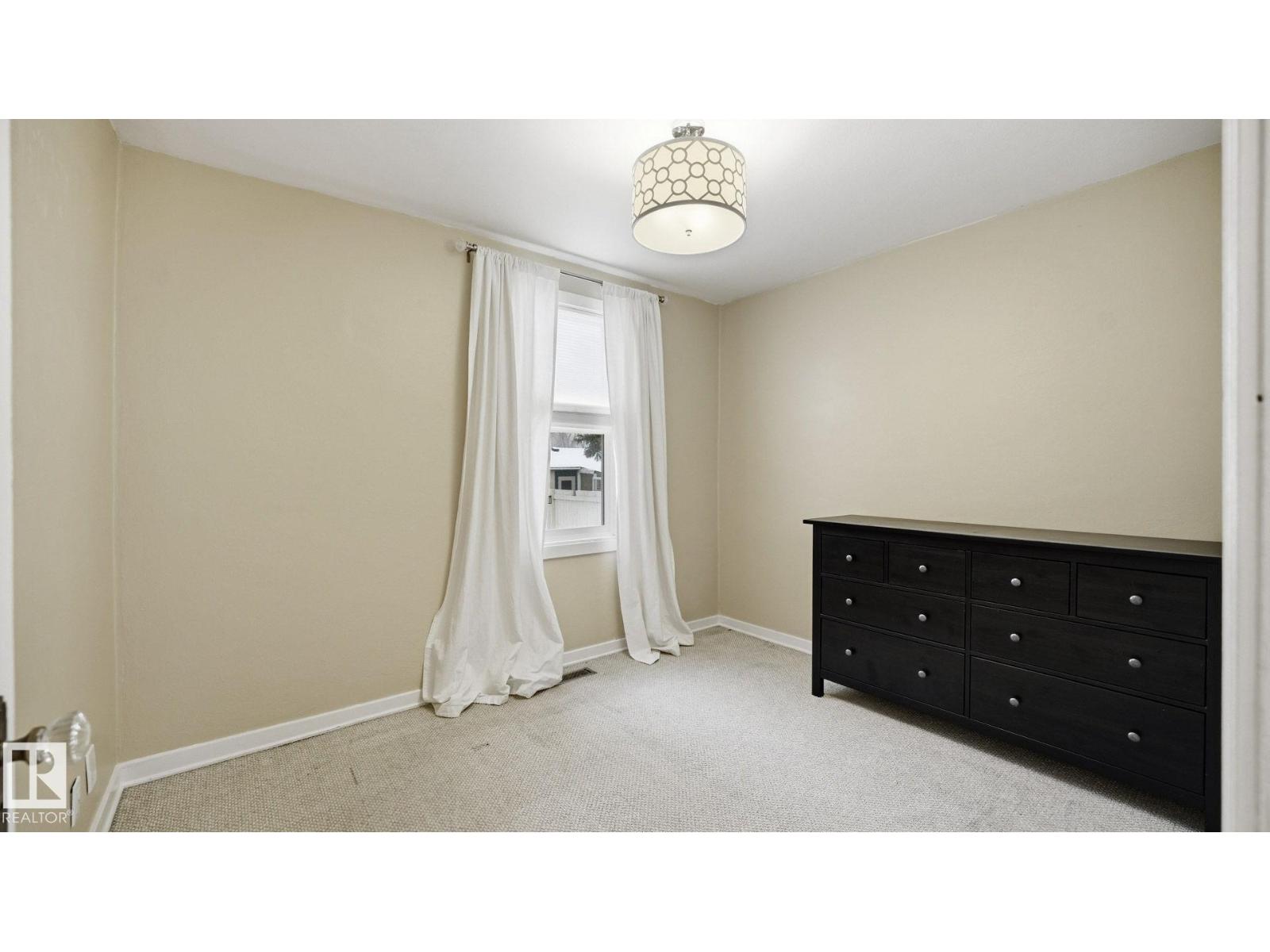12338 91 ST NW - 9