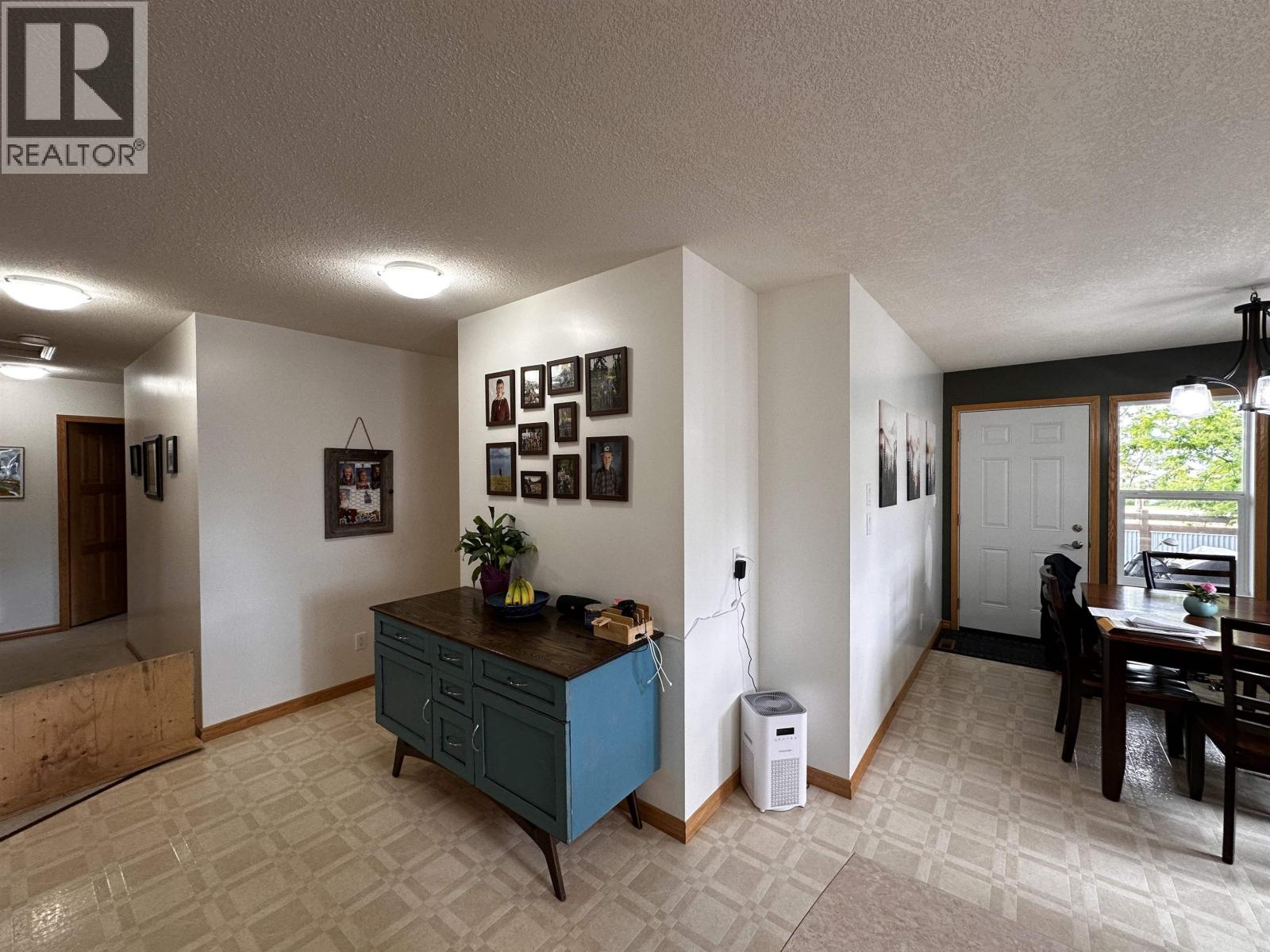 5512 MINNAKER CRESCENT - 9
