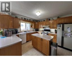 5512 Minnaker Crescent, Fort Nelson, BC V0C1R0 Photo 8
