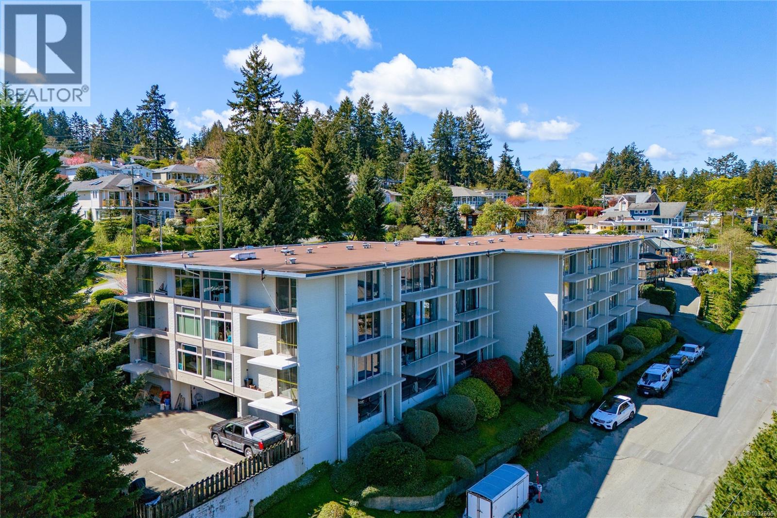 #204 1715 Pritchard St - 50