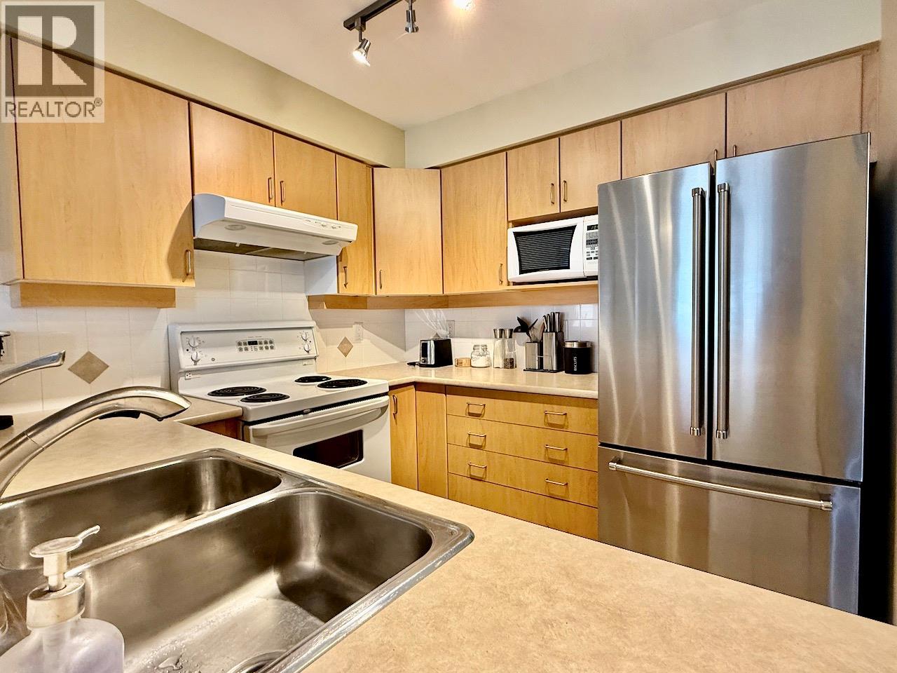 #406 7600 COTTONWOOD Drive - 4